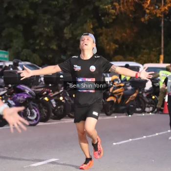 Runner Photo 3787976