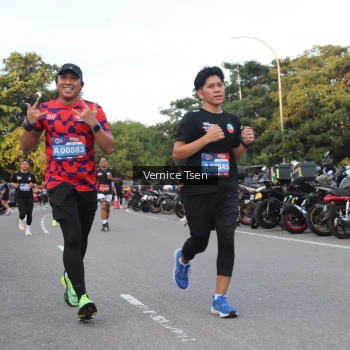 Runner Photo 3788048