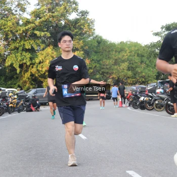 Runner Photo 3788276