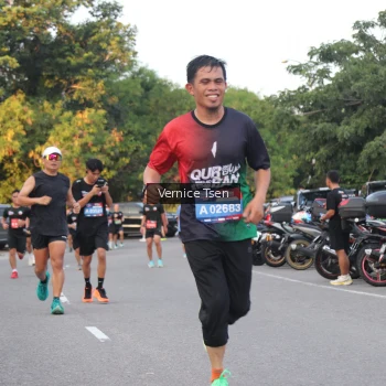 Runner Photo 3788305