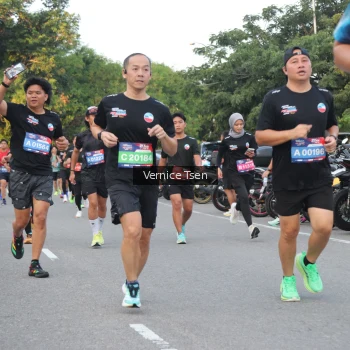 Runner Photo 3788486