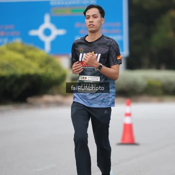Runner Photo 3788582