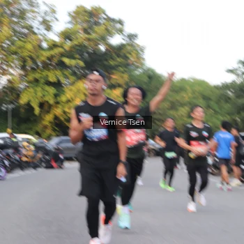Runner Photo 3788598