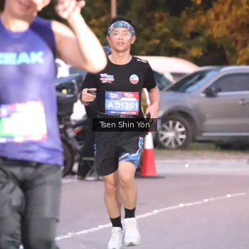 Runner Photo 3788621