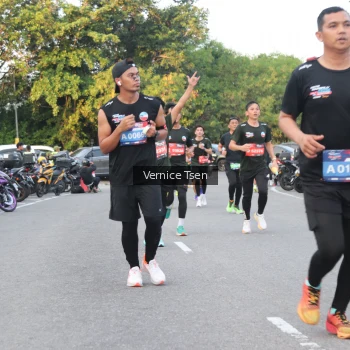 Runner Photo 3788633