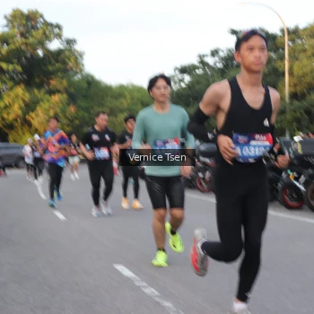 Runner Photo 3788746