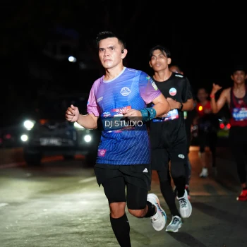 Runner Photo 3789000