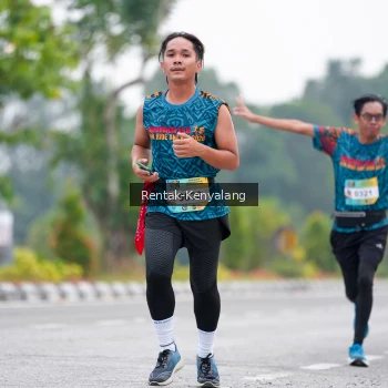 Runner Photo 3789012