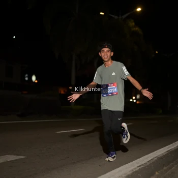 Runner Photo 3789193