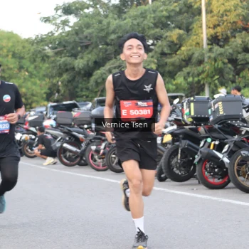 Runner Photo 3789223