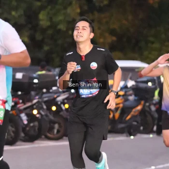 Runner Photo 3789301