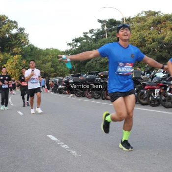 Runner Photo 3789393