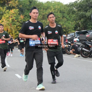 Runner Photo 3789414