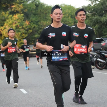 Runner Photo 3789467