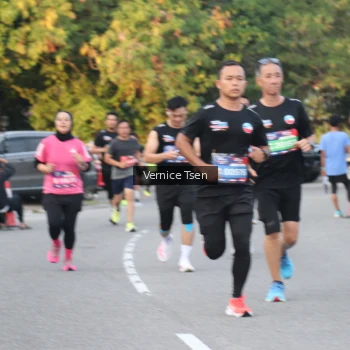 Runner Photo 3789503