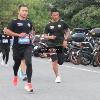 Runner Photo 3789539