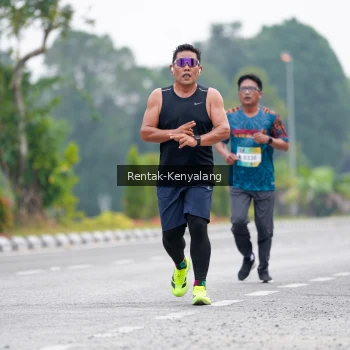 Runner Photo 3789592
