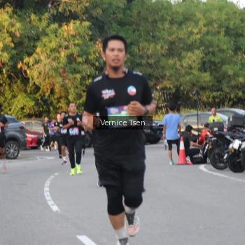 Runner Photo 3789617