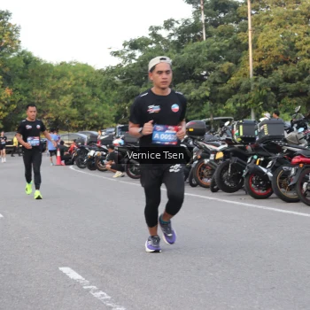 Runner Photo 3789678