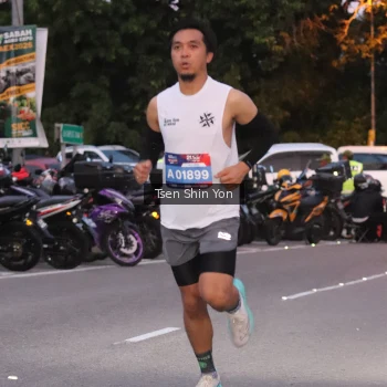 Runner Photo 3789912