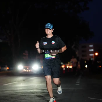 Runner Photo 3790004