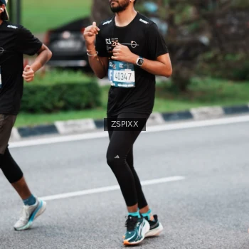 Runner Photo 3790010