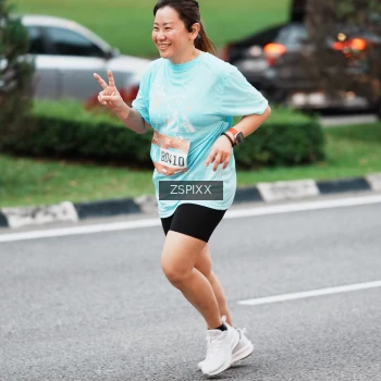 Runner Photo 3790023