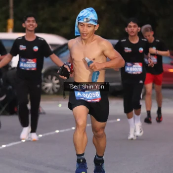 Runner Photo 3790040