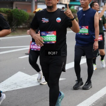 Runner Photo 3790063