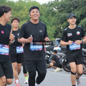 Runner Photo 3790165