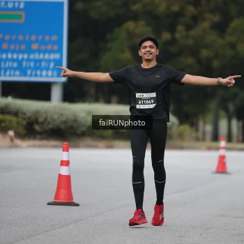 Runner Photo 3790222