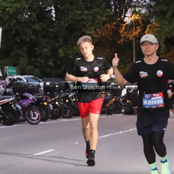 Runner Photo 3790250