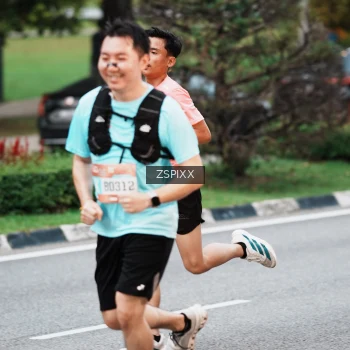 Runner Photo 3790256