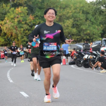 Runner Photo 3790336