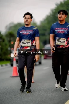 Runner Photo 3790462