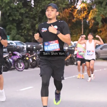 Runner Photo 3790511