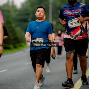 Runner Photo 3790551