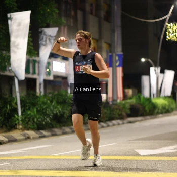 Runner Photo 3790576