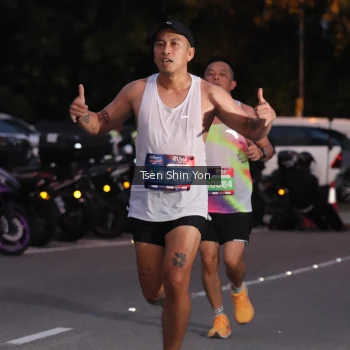 Runner Photo 3790609