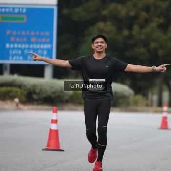 Runner Photo 3790622