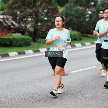 Runner Photo 3790665