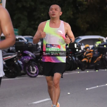 Runner Photo 3790714