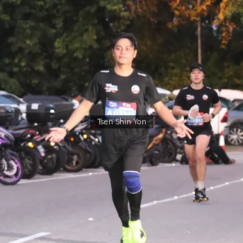 Runner Photo 3790756