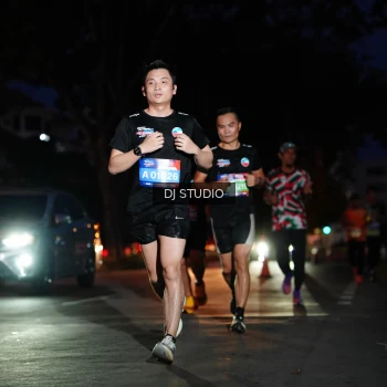Runner Photo 3790810