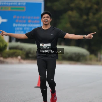 Runner Photo 3790828