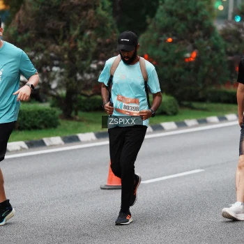 Runner Photo 3790863