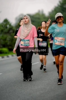 Runner Photo 3790937
