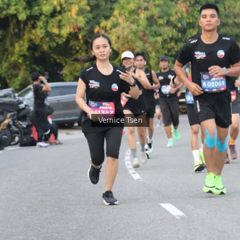 Runner Photo 3790942