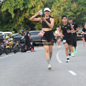 Runner Photo 3791076