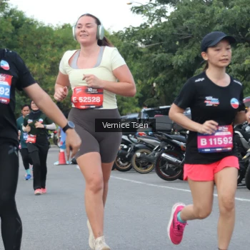 Runner Photo 3791343